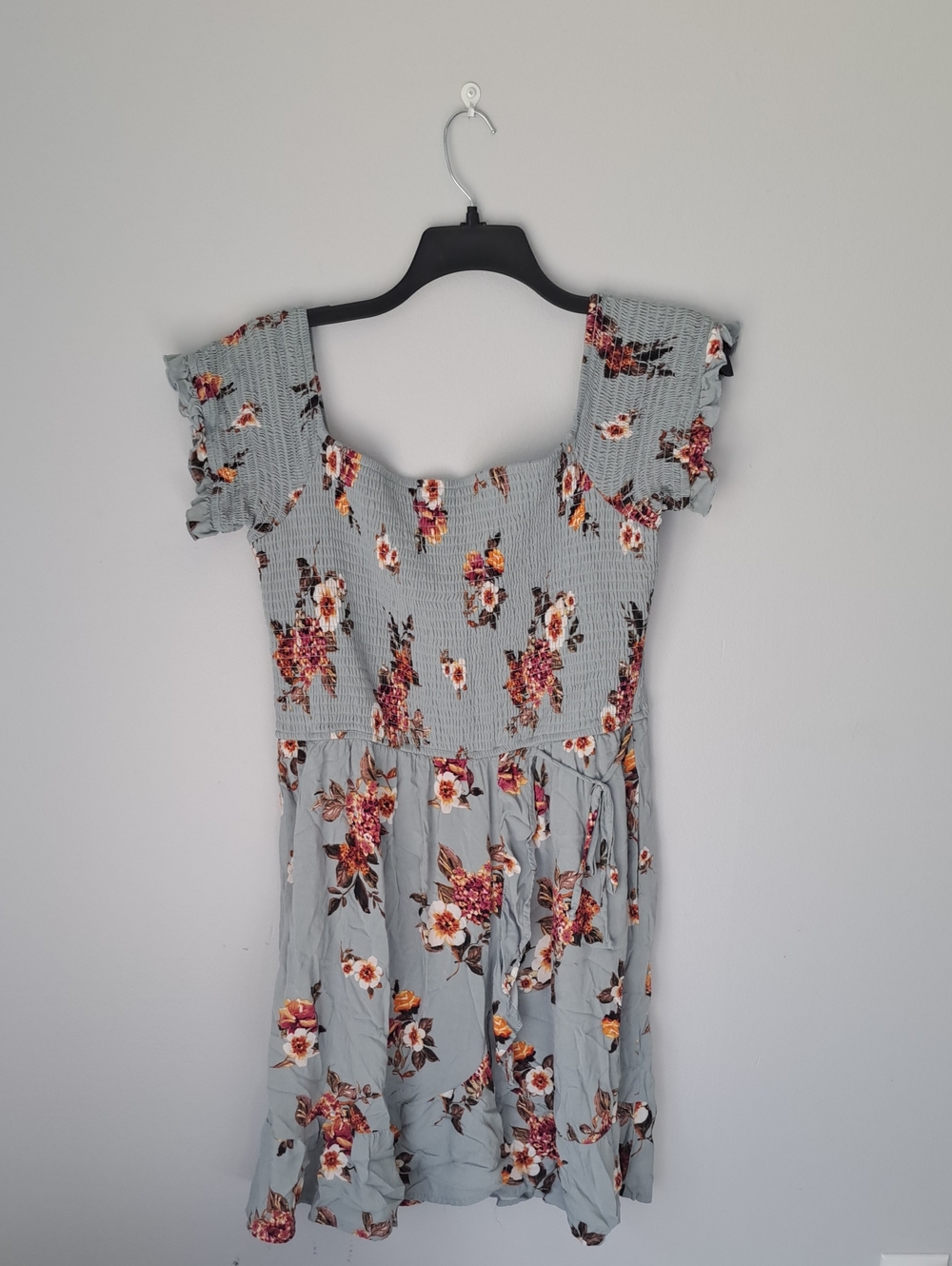 Xhilaration Light Gray Floral Square Neck Mini Dress